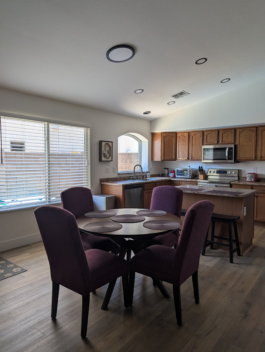 Kitchen and kitchen table