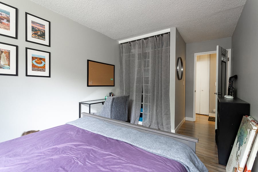 Second bedroom with a queen bed.