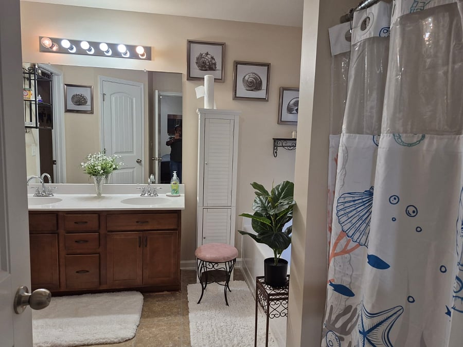 Master Bathroom - Tower and Tub - Tile Floors and Walk in Closet