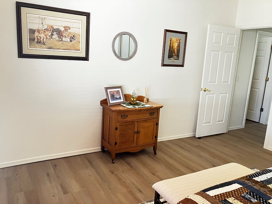 2nd bedroom
