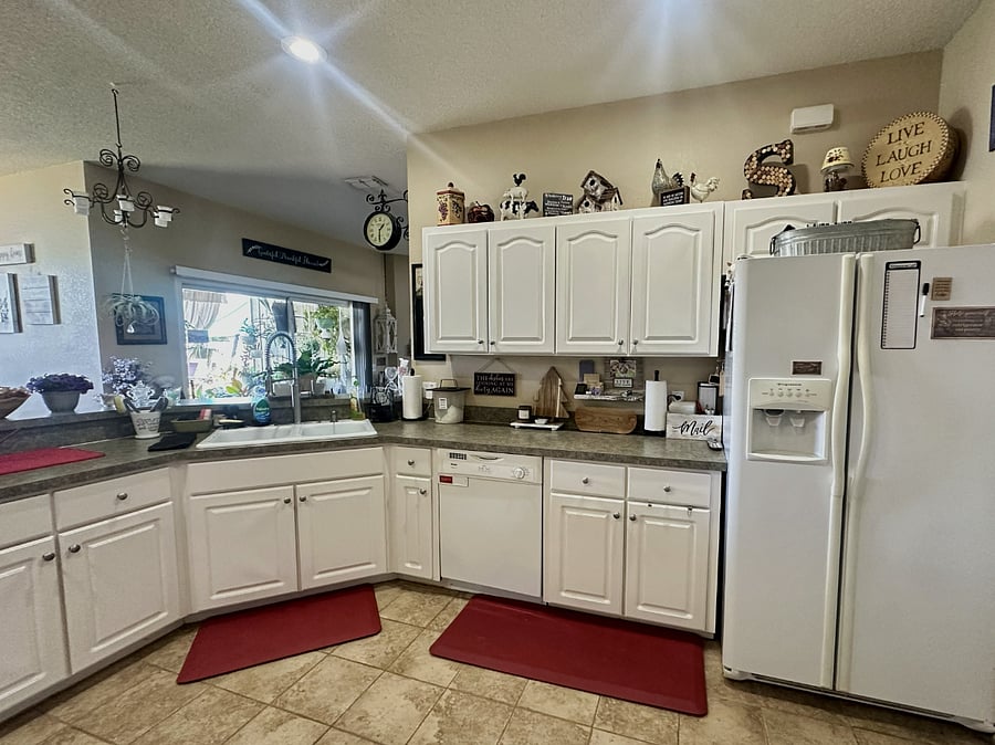 Our kitchen is fully stocked with almost every kitchen appliance, utensils, gadget and thingy-ma-bop you would desire. We are happy to share as long as things are cared for, cleaned and returned to their dedicated place for the next person.
