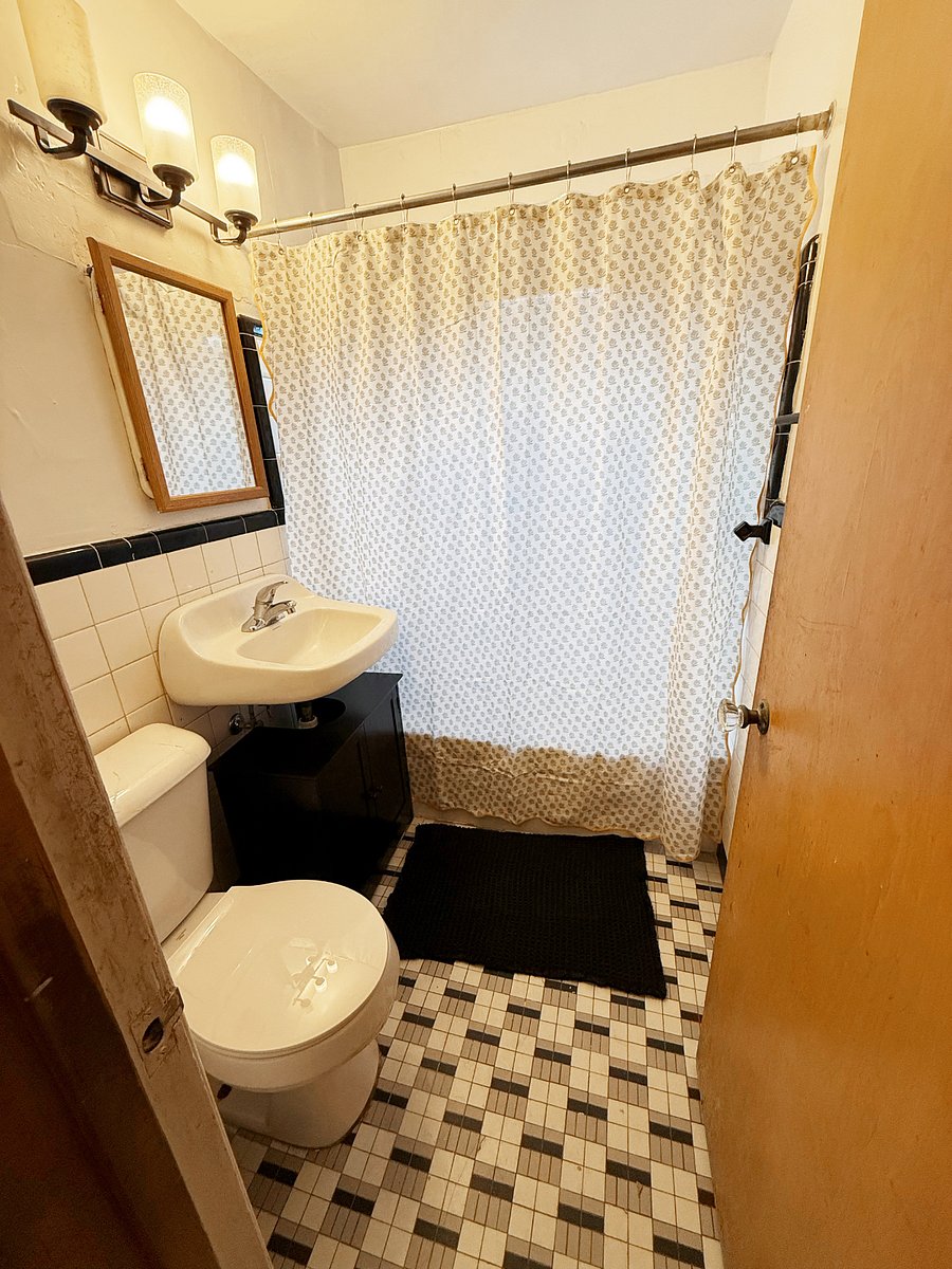 Furnished Finder property 994833_9 photo 4