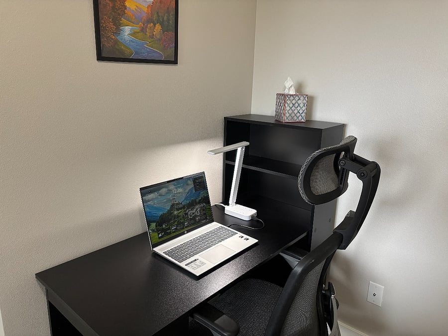 Desk space in bedroom 2