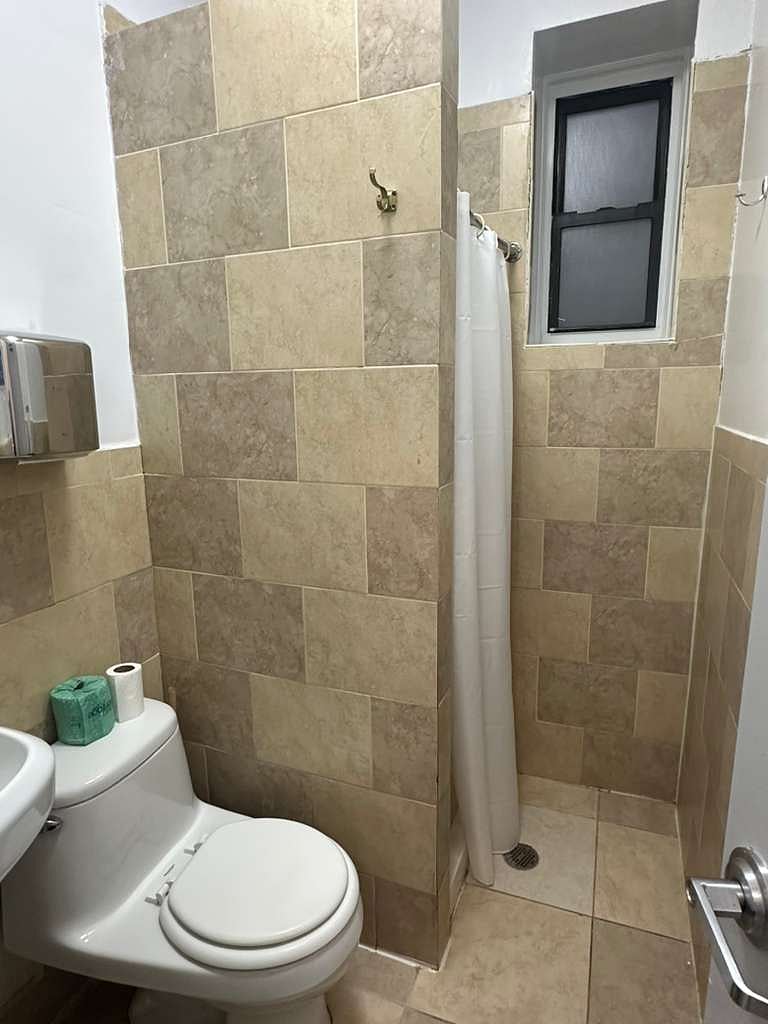 Furnished Finder property 994926_1 photo 8