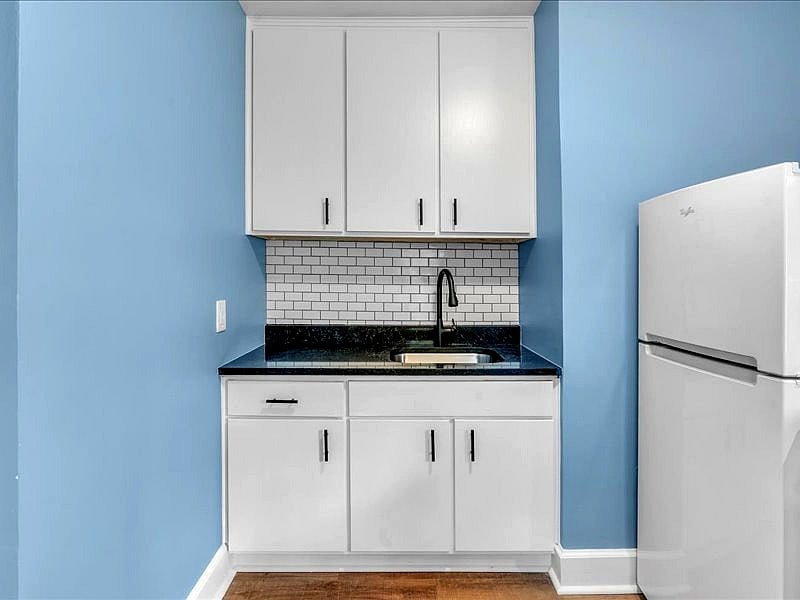 Brand new sink and granite counterop.