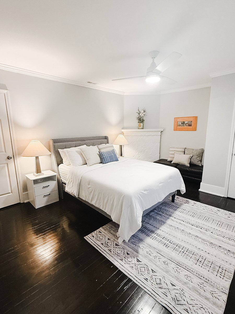 Master Bedroom (1)
