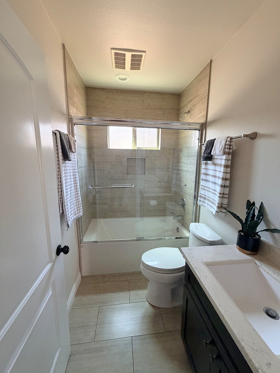Clean & Inviting Shared Bathroom