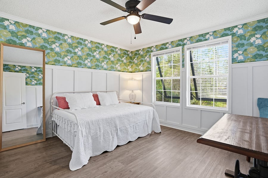 3rd Bedroom and dedicated work space.