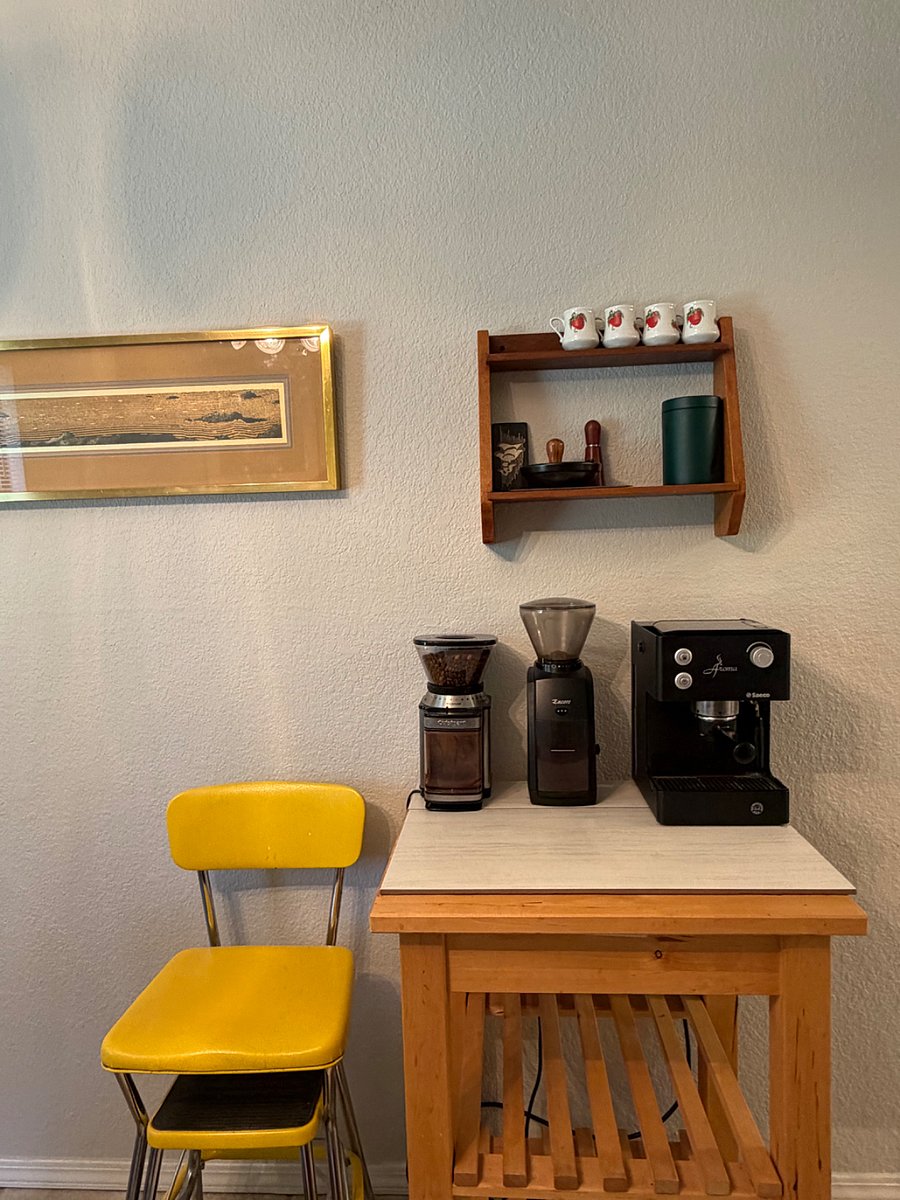 A full set-up for perfect espresso.
