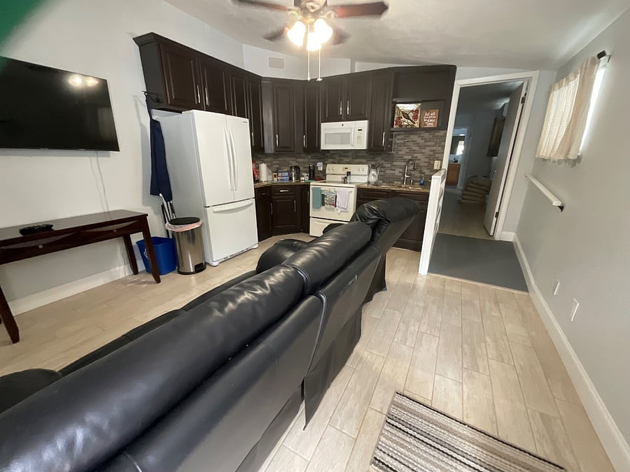 Furnished Finder property 995229_1 photo 9