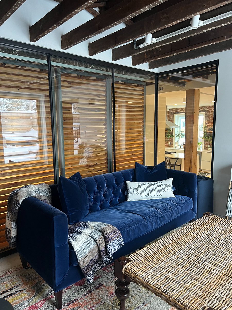 "Inside/Outside" room leading to the rooftop patio.