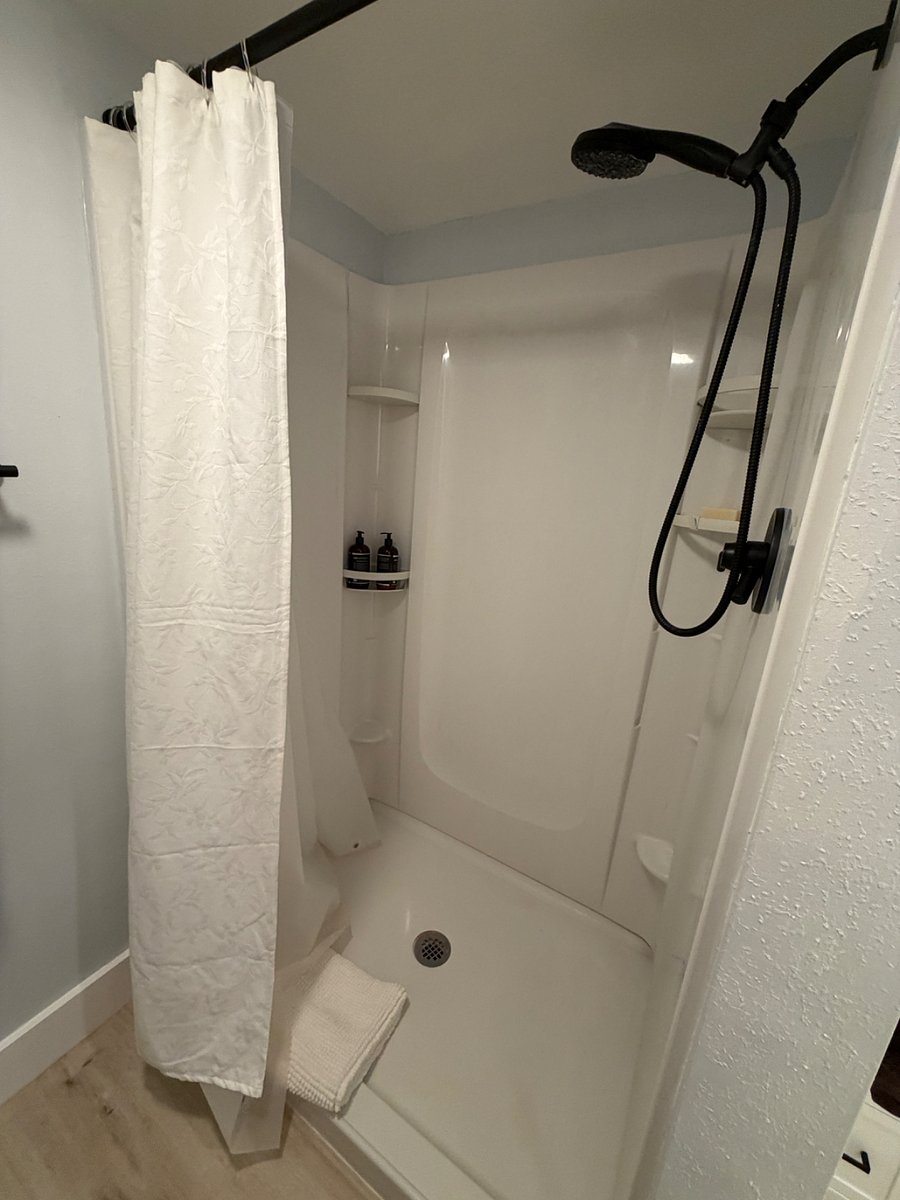 Renters bathroom 