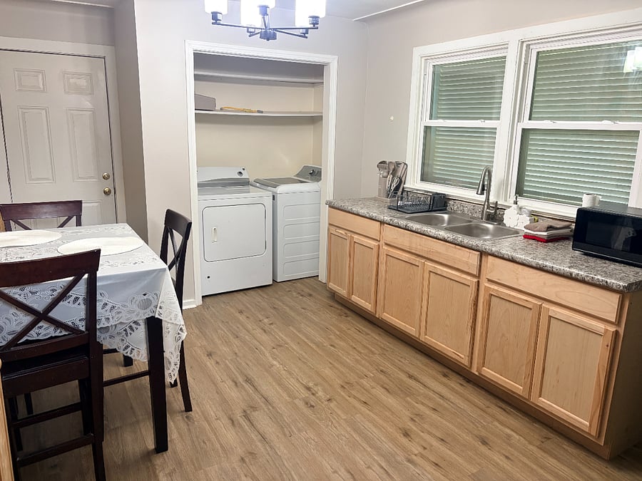 Furnished Finder property 995477_1 photo 9