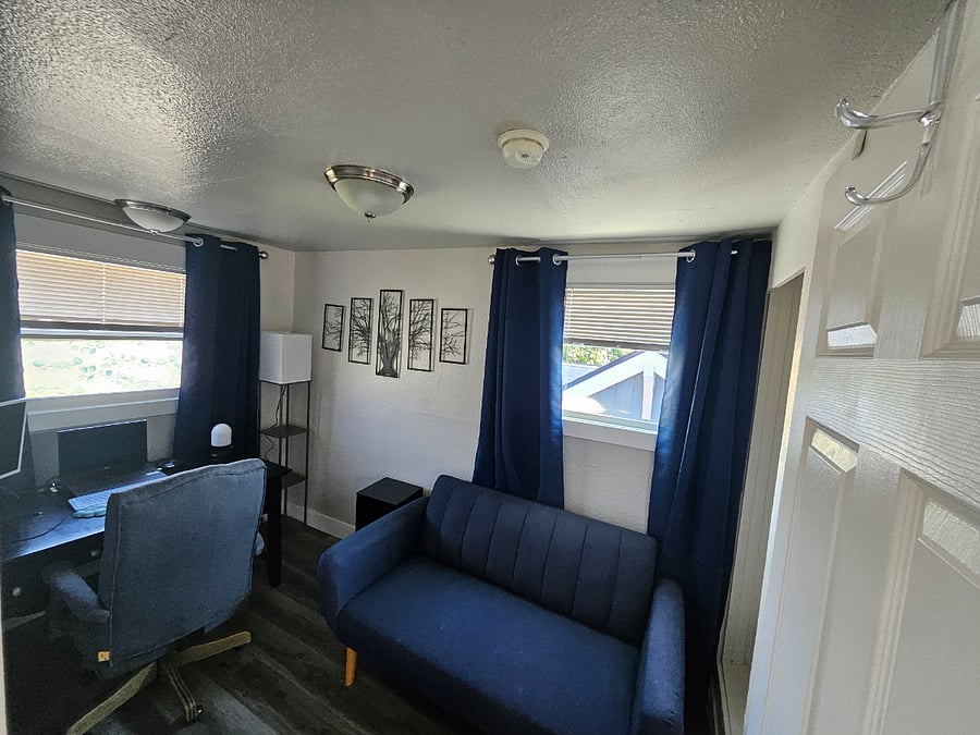 Bedroom 3/ Office (Upstairs)