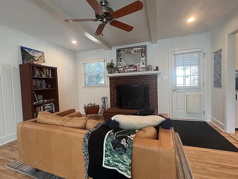 Furnished Finder property 995528_1 photo 3