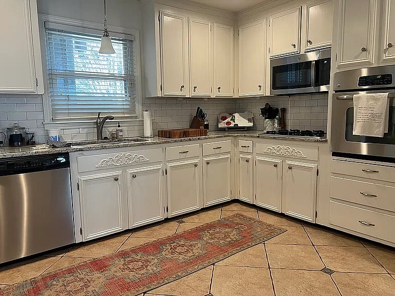 Furnished Finder property 995528_1 photo 5