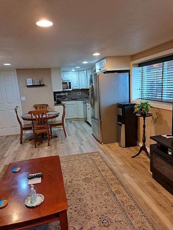 Furnished Finder property 995534_1 photo 3