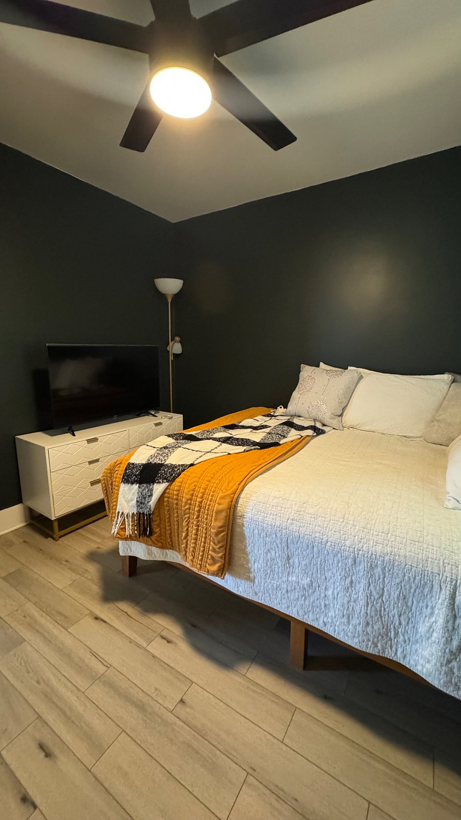 Second bedroom