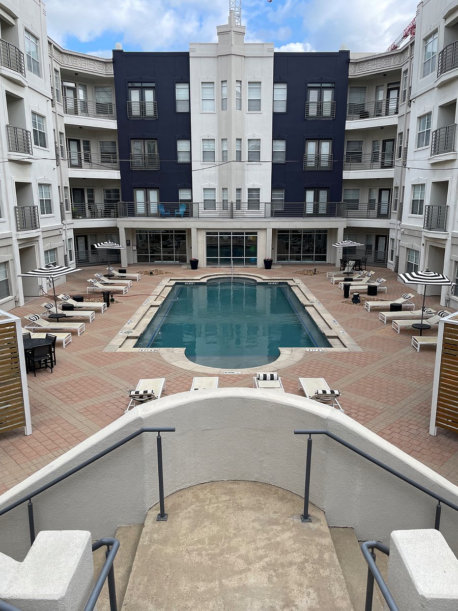 Resort Style Outdoor Pool