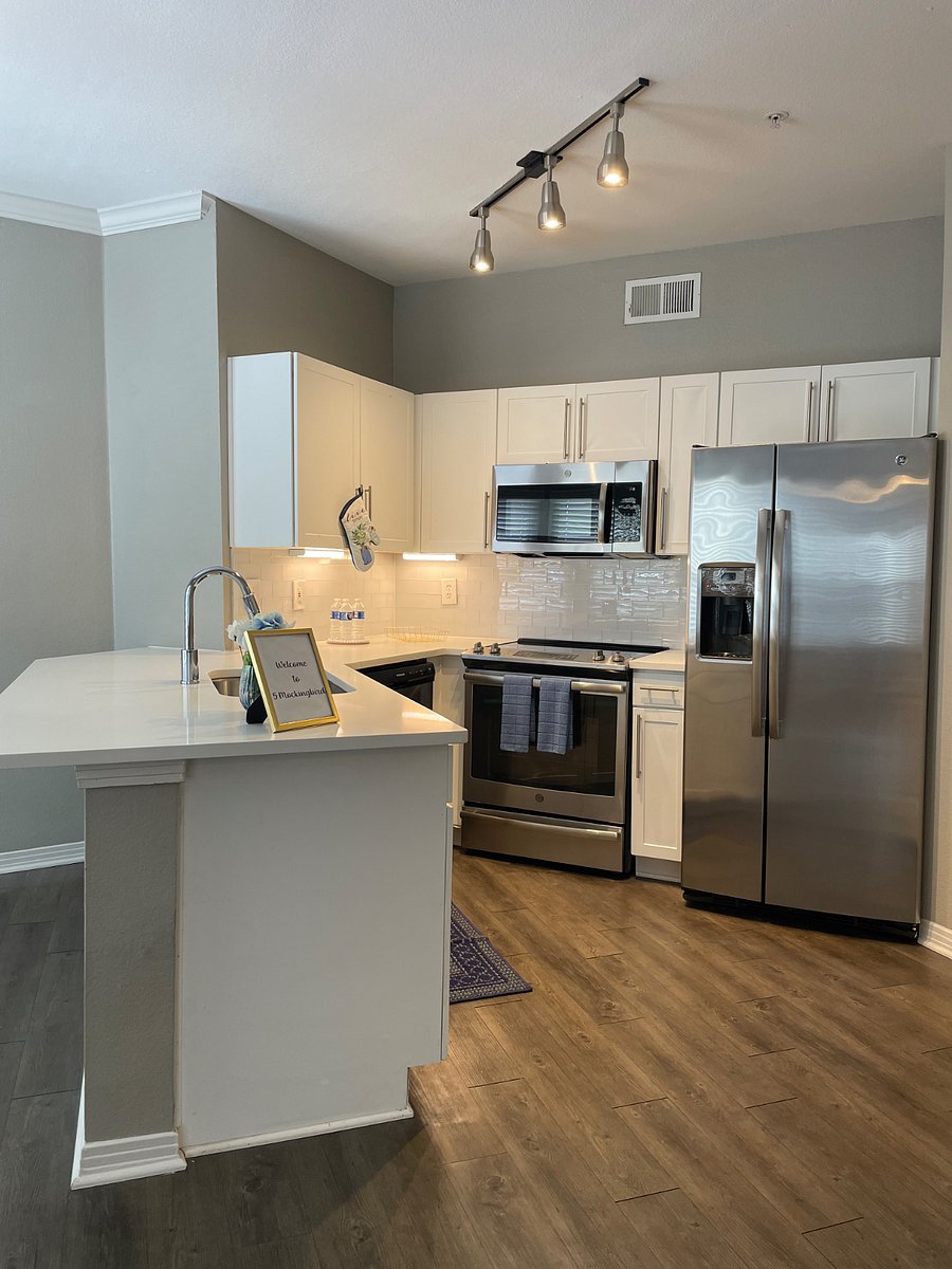 2-Bedroom Unit - Kitchen