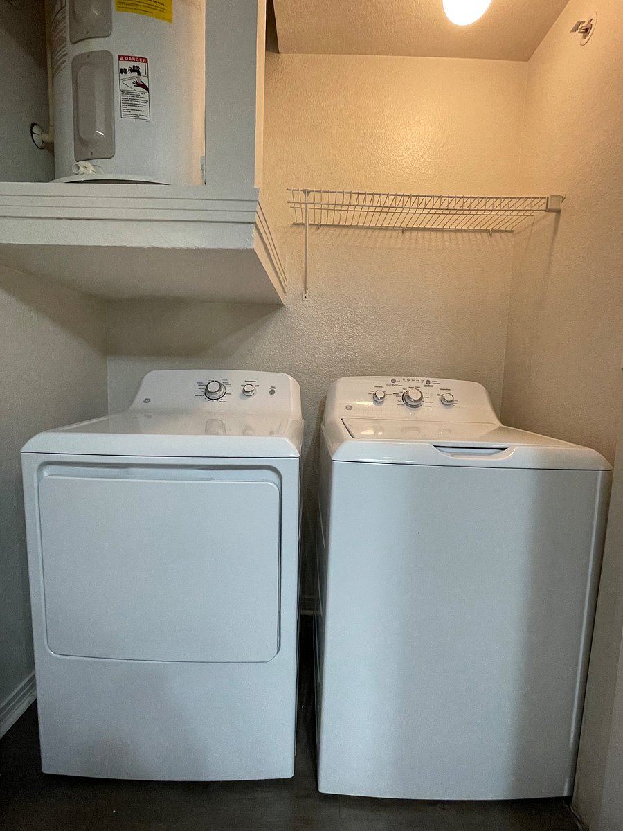 1-Bedroom Unit - Washer & Dryer