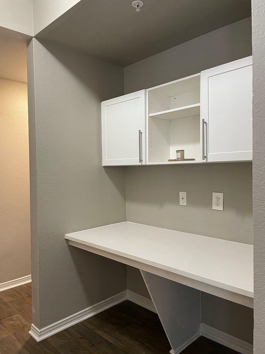 3-Bedroom Unit - Built In Study Area/Computer Desk