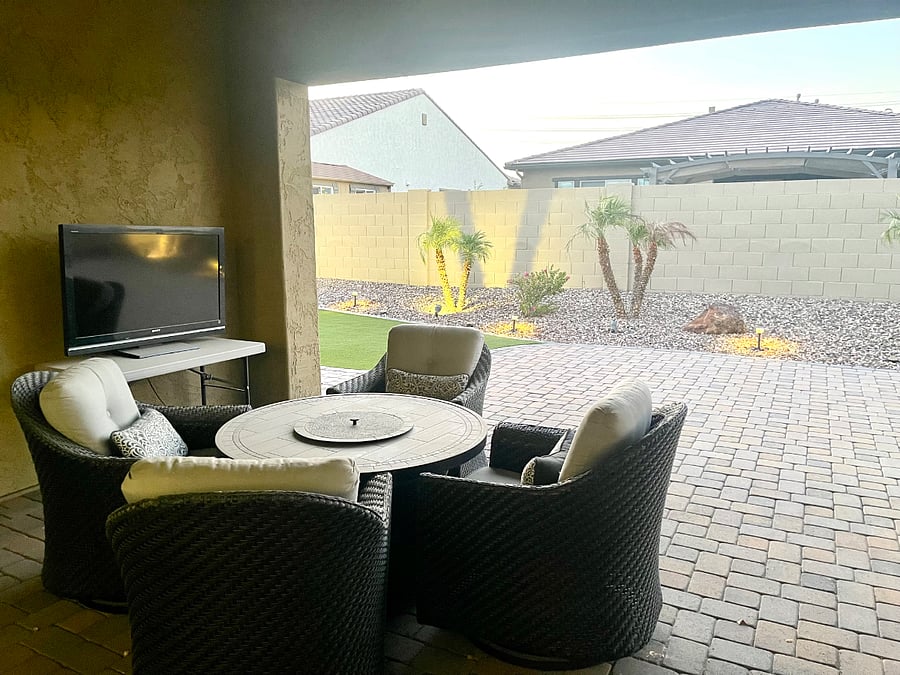 Patio Area to Lounge and Grill.