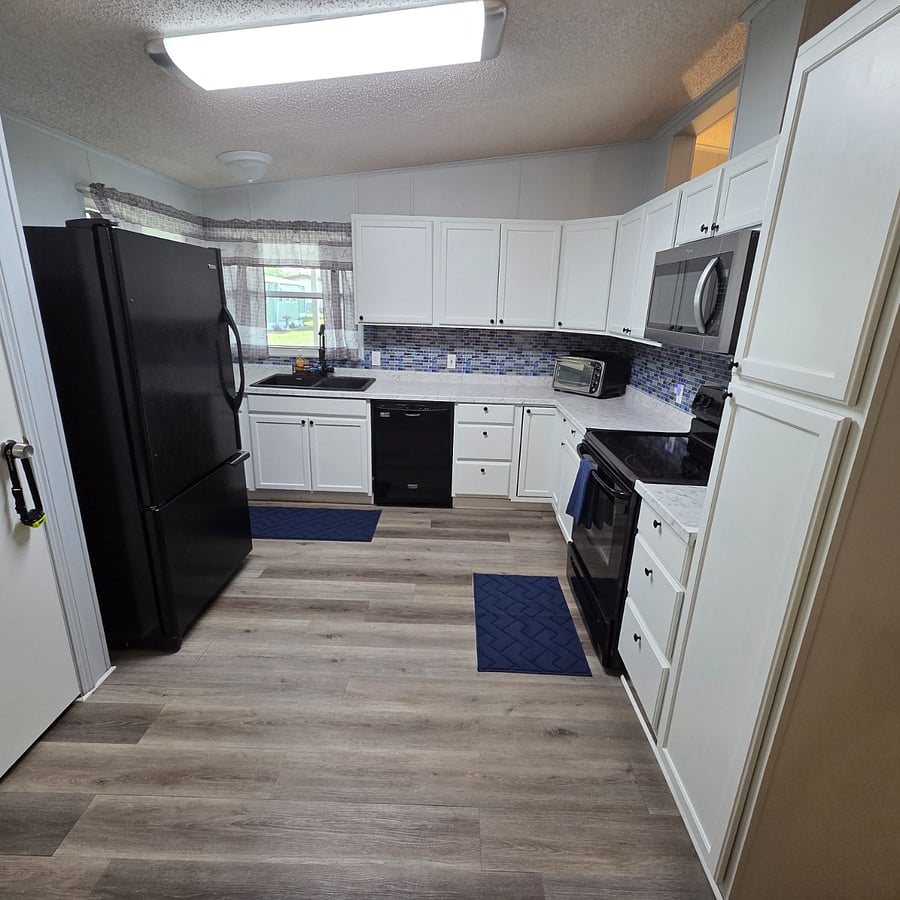 Furnished Finder property 995576_1 photo 3