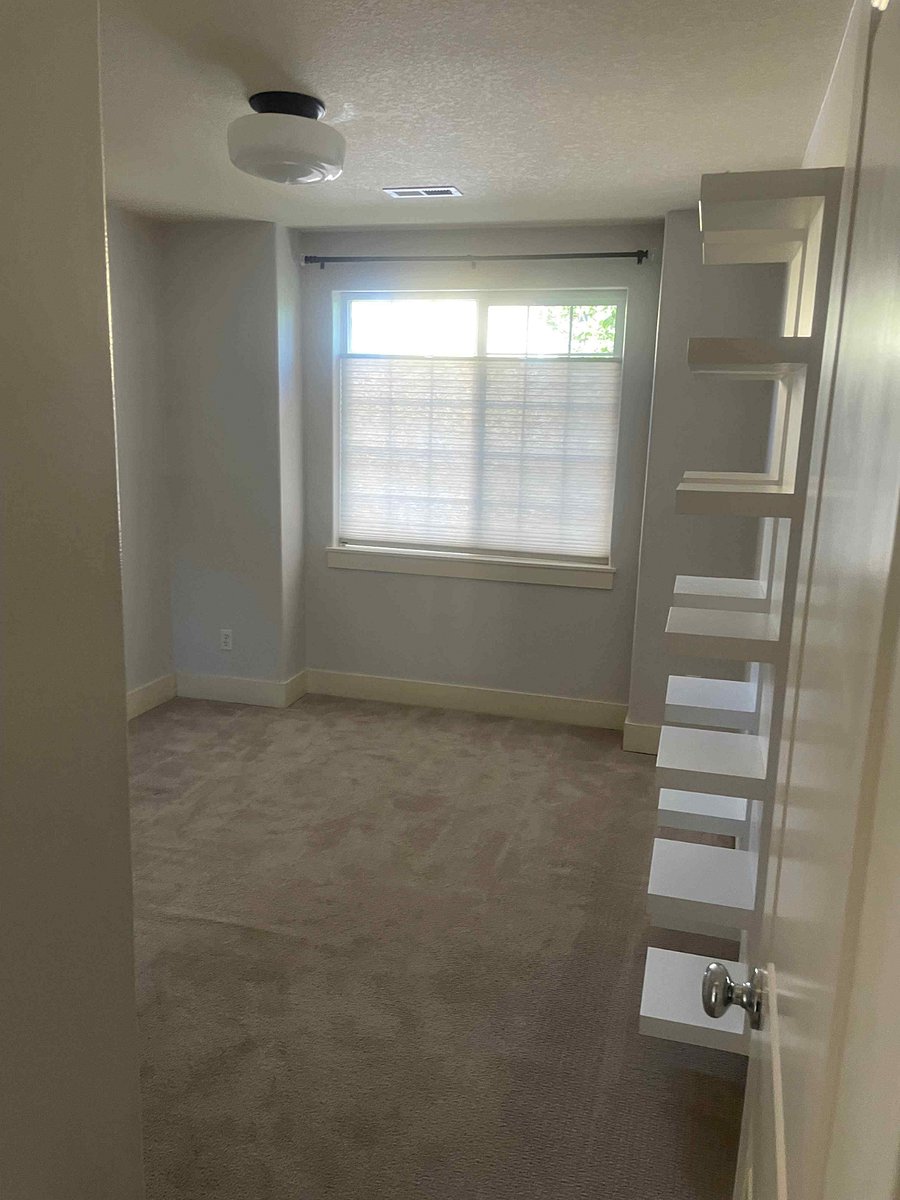 Furnished Finder property 995582_1 photo 12