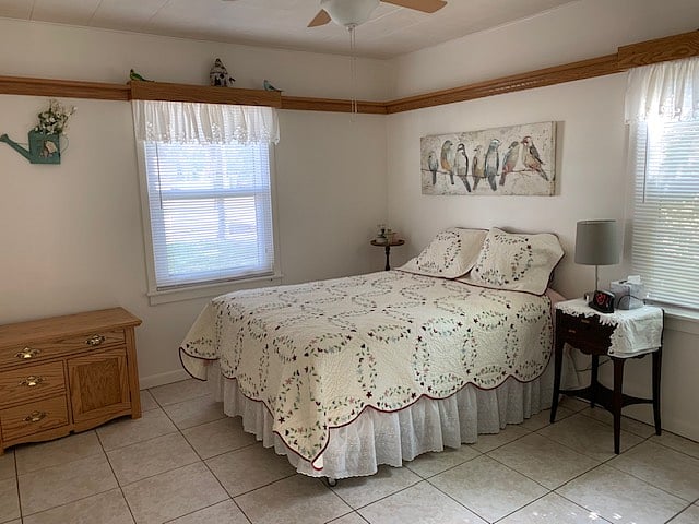 #1 Bedroom - Queen bed