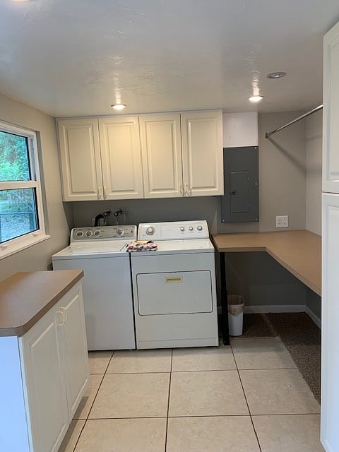 Utility Room with washer and dryer