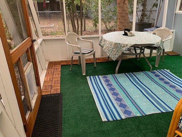 patio (grill outside)