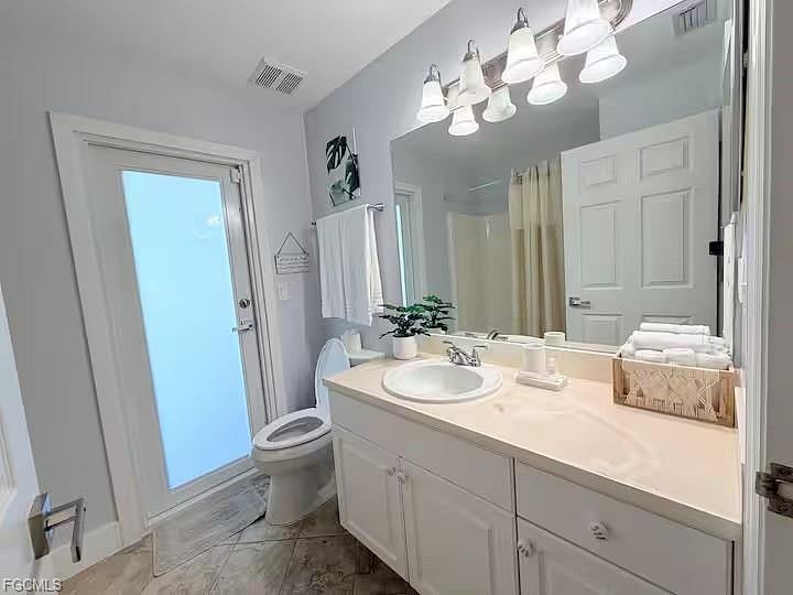 Furnished Finder property 995618_1 photo 12