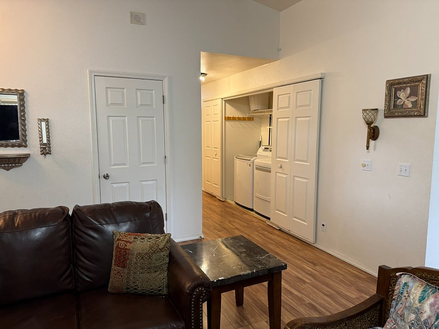 Furnished Finder property 995652_1 photo 9