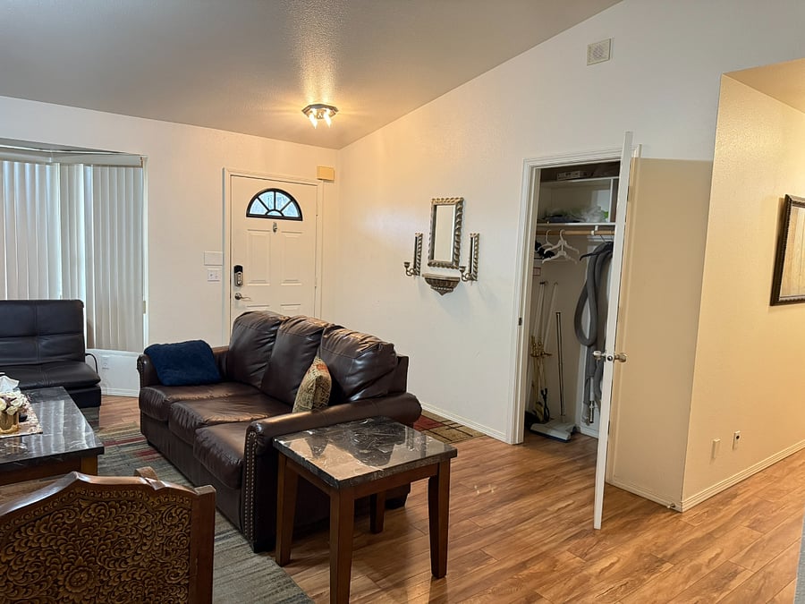 Furnished Finder property 995652_1 photo 10