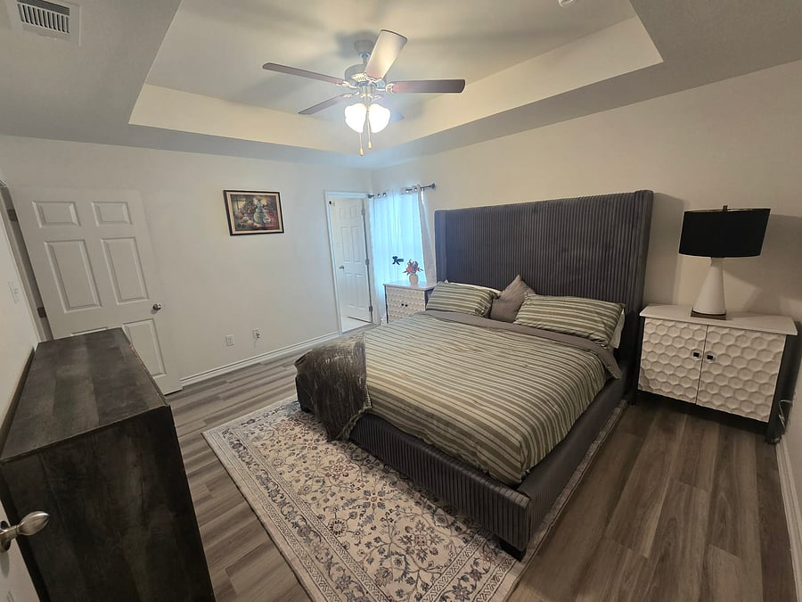Furnished Finder property 995654_1 photo 9