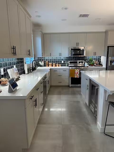 Furnished Finder property 995669_1 photo 3