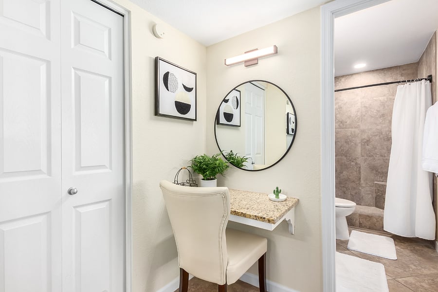 Entrance to master bathroom / bedroom