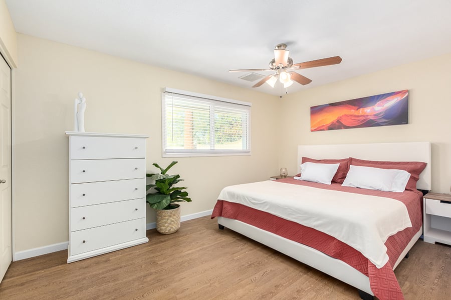 King Bedroom 