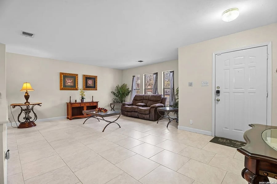 Furnished Finder property 995717_1 photo 14