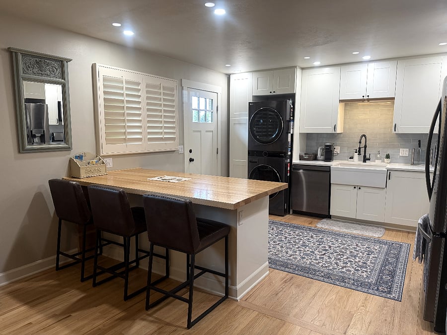 Kitchen and built-in laundry