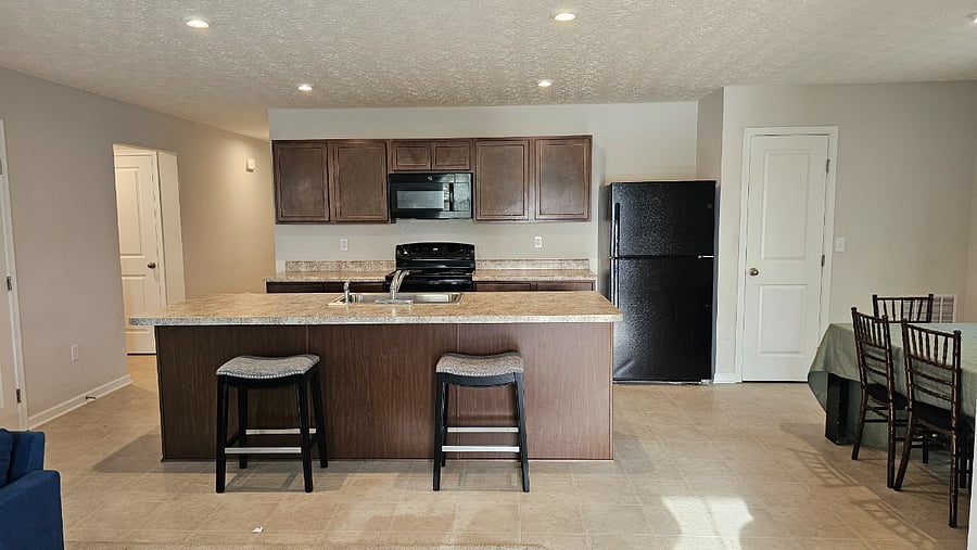 Furnished Finder property 995766_1 photo 3