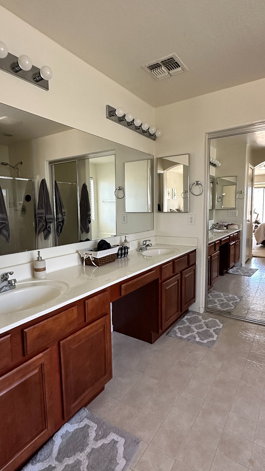 Furnished Finder property 995786_1 photo 12