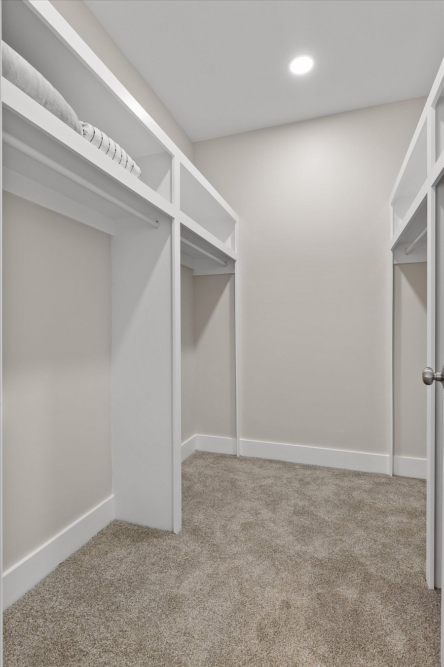 Secondary bedroom walk-in closet