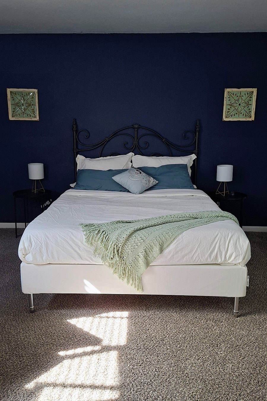 Primary bedroom queen bed