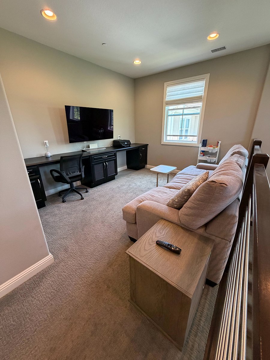 Furnished Finder property 995899_1 photo 8