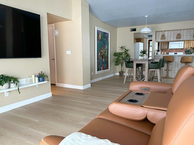 Furnished Finder property 995900_1 photo 3