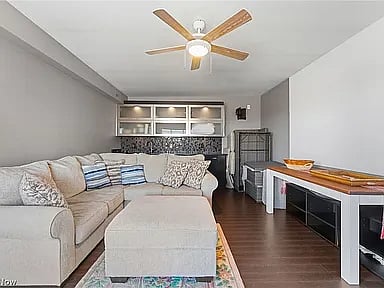 Furnished Finder property 995983_1 photo 9