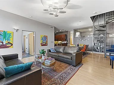 Furnished Finder property 995983_1 photo 3