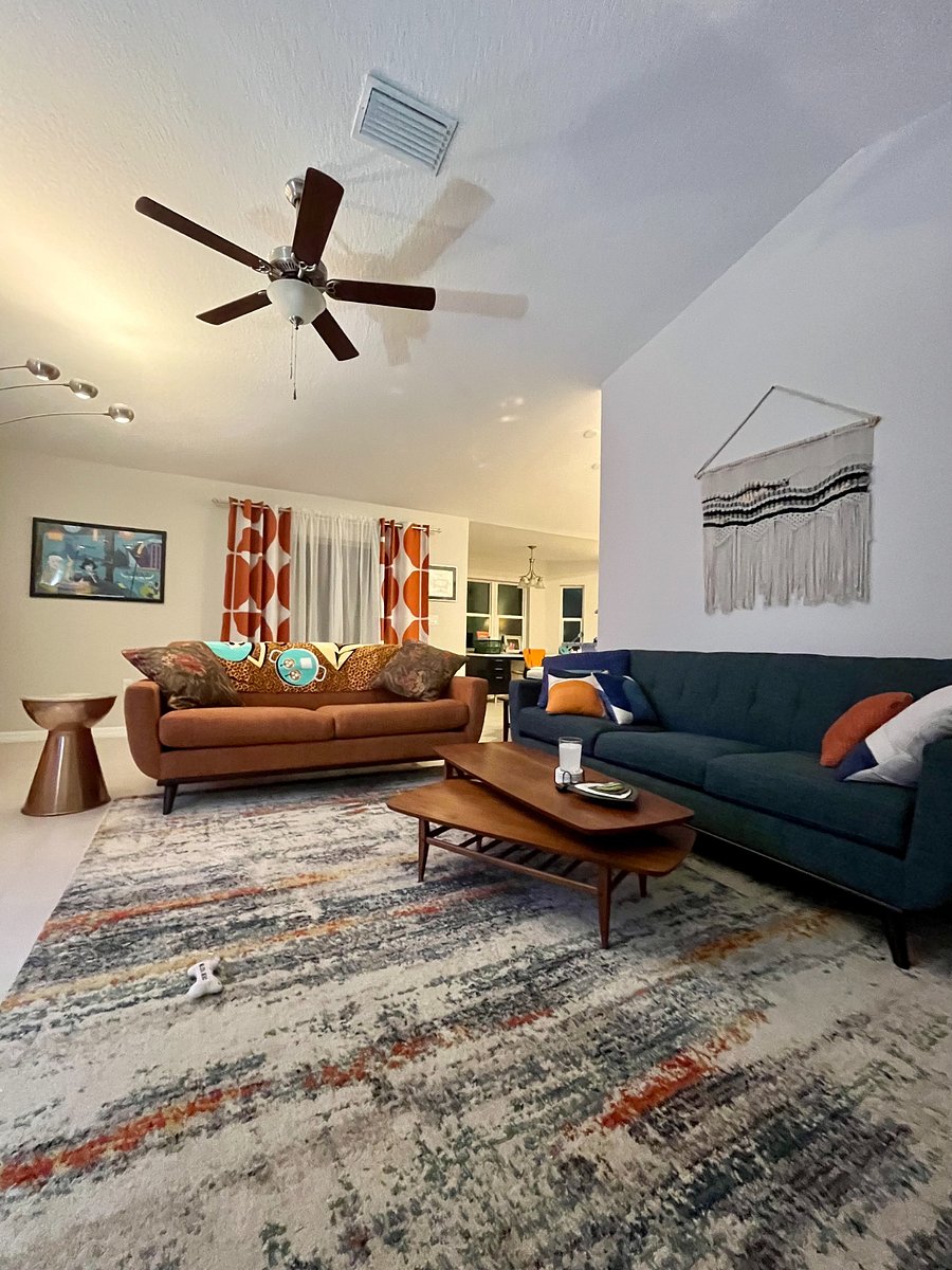 Large modern great room